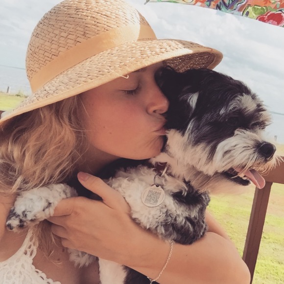 Meet your Posher, Molly - Picture 1 of 1